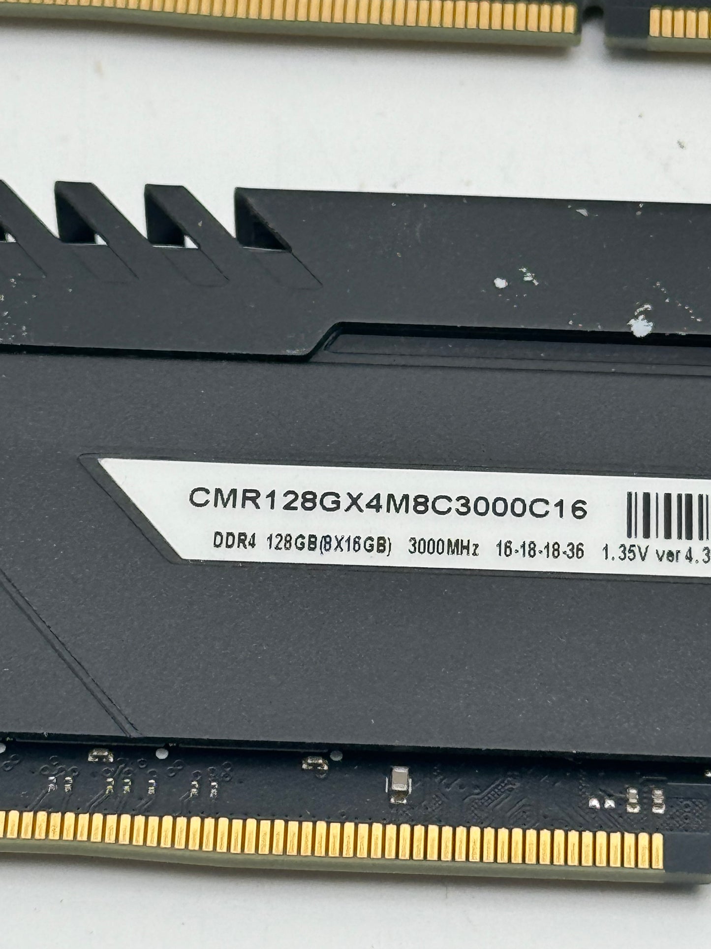 128GB (8x16GB) Corsair Vengeance Pro RGB 3000MHz DDR4 RAM